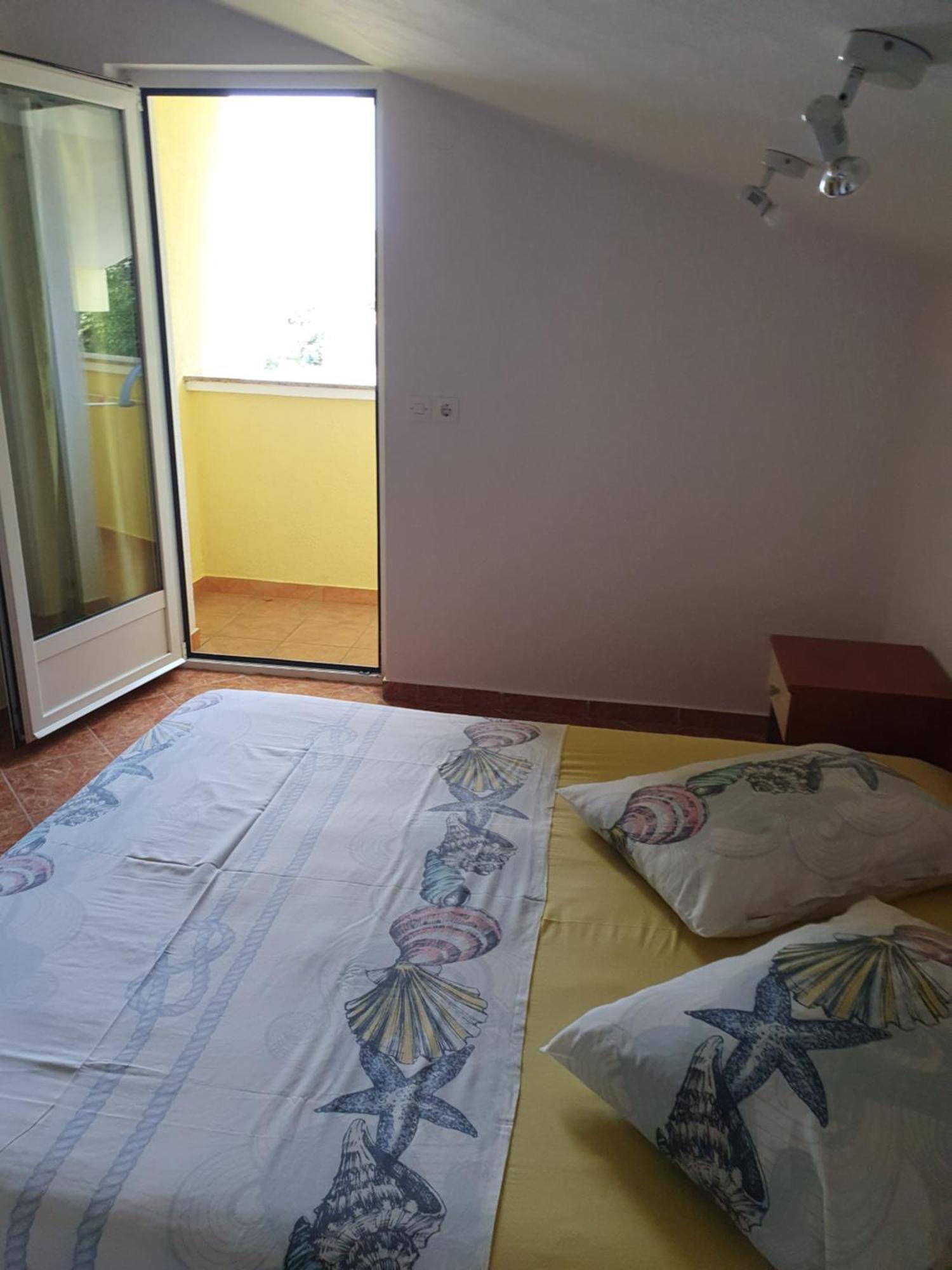 Apartment Jelena Rab Town Oda fotoğraf
