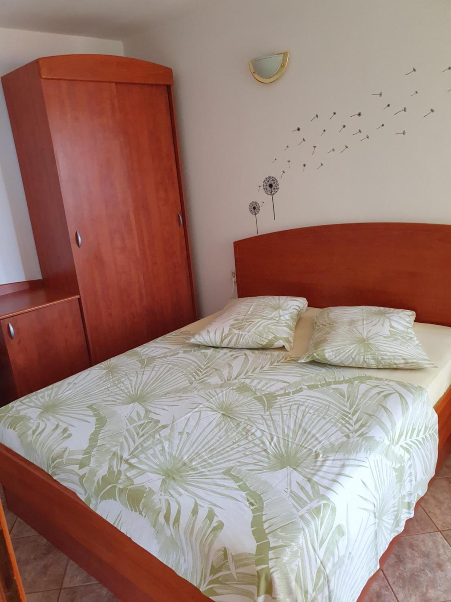 Apartment Jelena Rab Town Oda fotoğraf