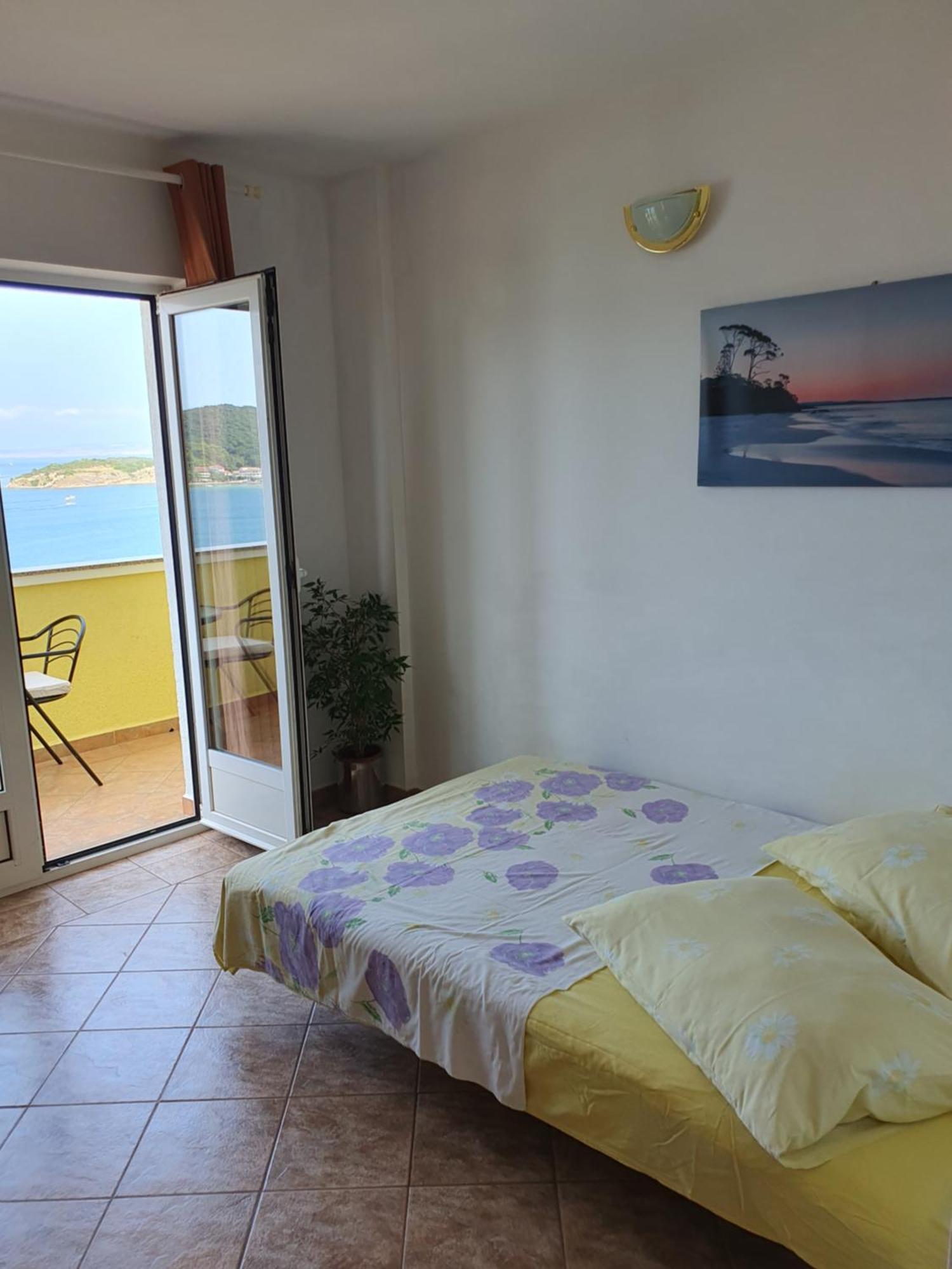 Apartment Jelena Rab Town Oda fotoğraf