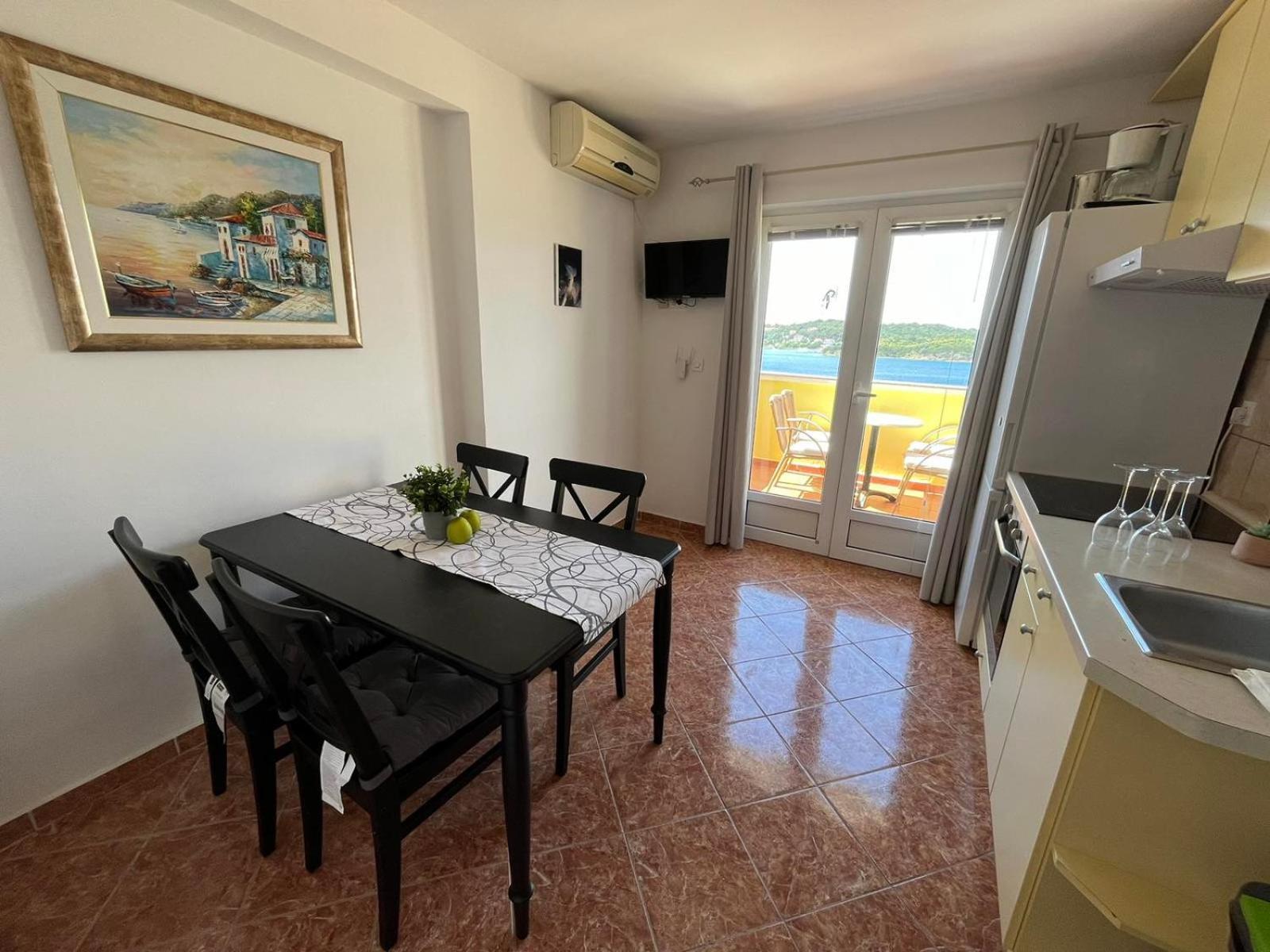 Apartment Jelena Rab Town Oda fotoğraf