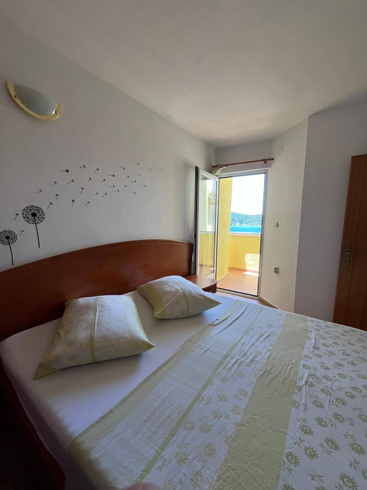 Apartment Jelena Rab Town Dış mekan fotoğraf