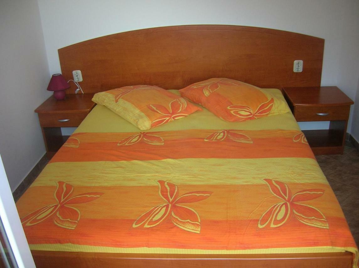 Apartment Jelena Rab Town Dış mekan fotoğraf